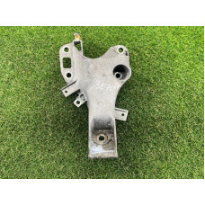 Кронштейн подушки двигателя