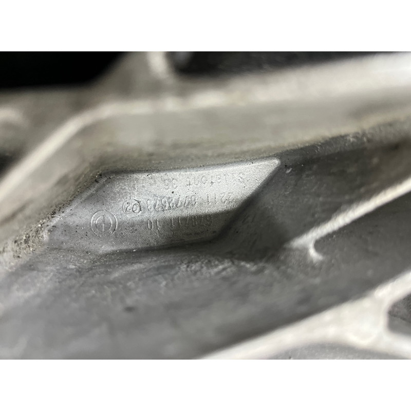 Кронштейн подушки двигателя (кронштейны двигателя) BMW X5 E70 2008 3.0 N52N 22116772673