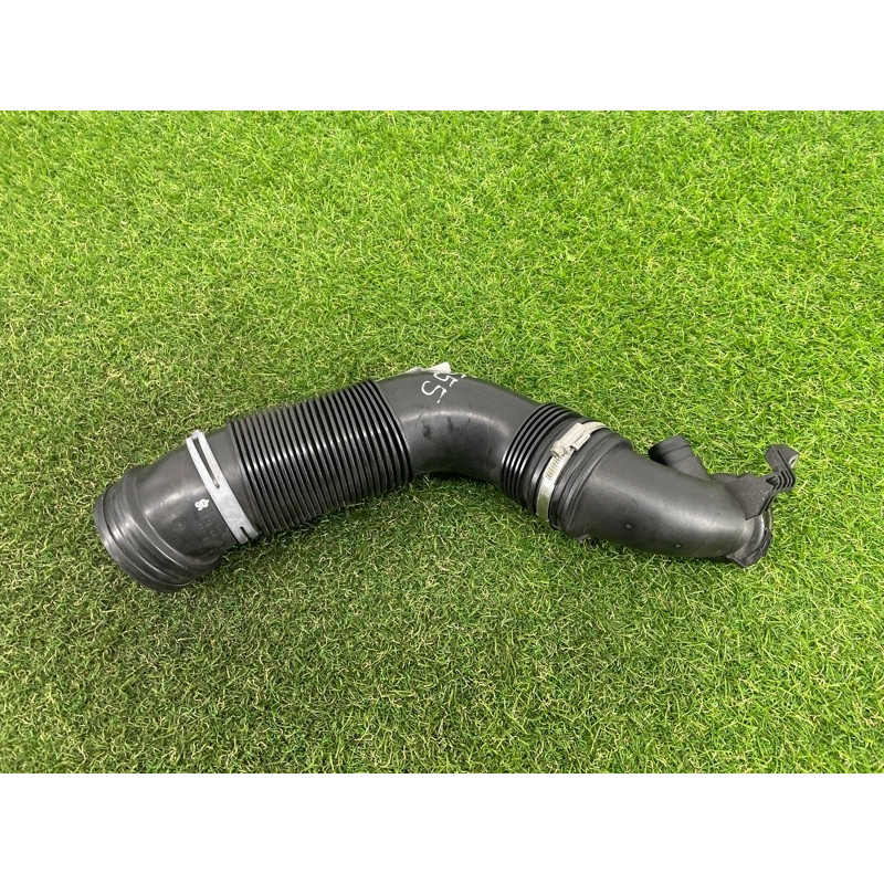 Патрубок воздушного фильтра (впускная система) AUDI A3 8V 2015 1.8 5Q0129654P