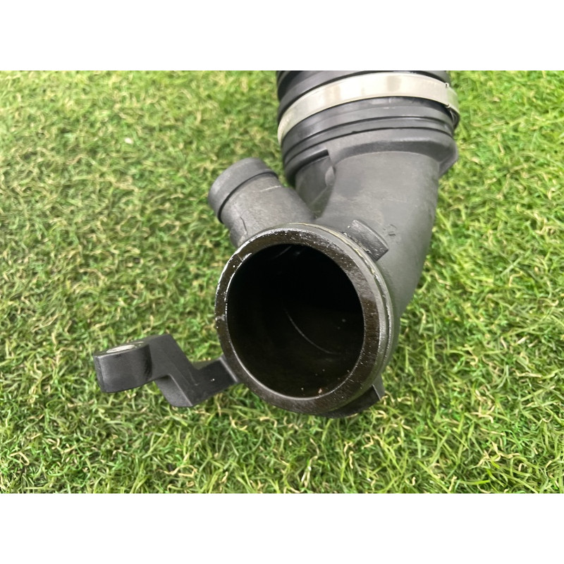 Патрубок воздушного фильтра (впускная система) AUDI A3 8V 2015 1.8 5Q0129654P