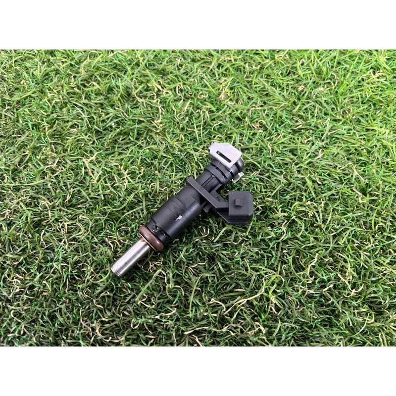 Форсунка топливная (топливная система) BMW 5-series F10 2011 3.0 13537531634