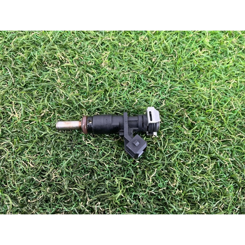 Форсунка топливная (топливная система) BMW 5-series F10 2011 3.0 13537531634