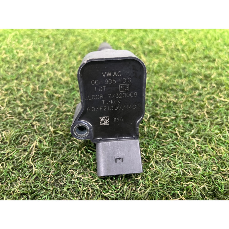 Катушка зажигания (электрика двигателя) AUDI A3 8V 2018 2.0 CZRA 06H905110G