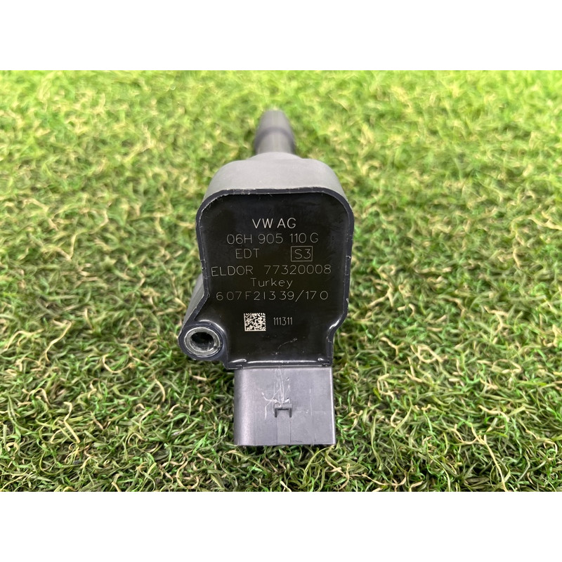 Катушка зажигания (электрика двигателя) AUDI A3 8V 2018 2.0 CZRA 06H905110G