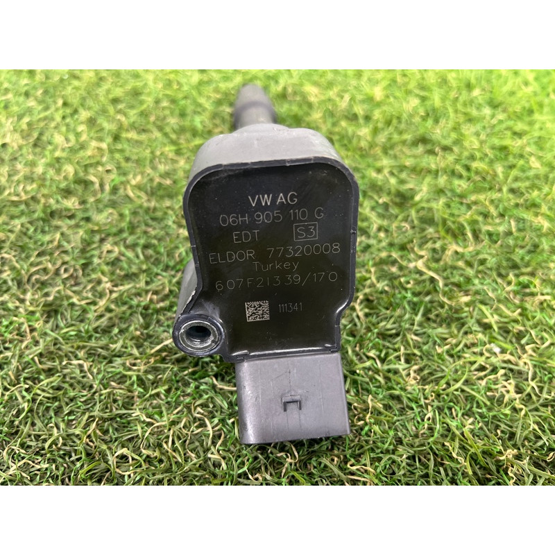 Катушка зажигания (электрика двигателя) AUDI A3 8V 2018 2.0 CZRA 06H905110G