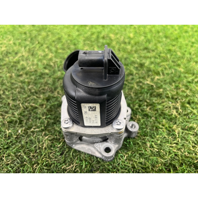 Клапан ЕГР (двигатель и элементы) AUDI A3 8V 2018 2.0 CZRA 06K131097K