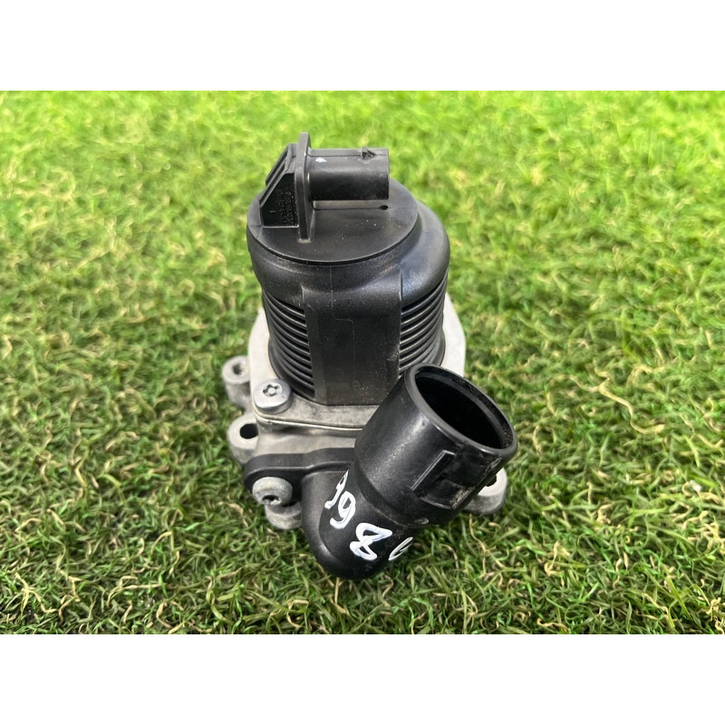 Клапан ЕГР (двигатель и элементы) AUDI A3 8V 2018 2.0 CZRA 06K131097K