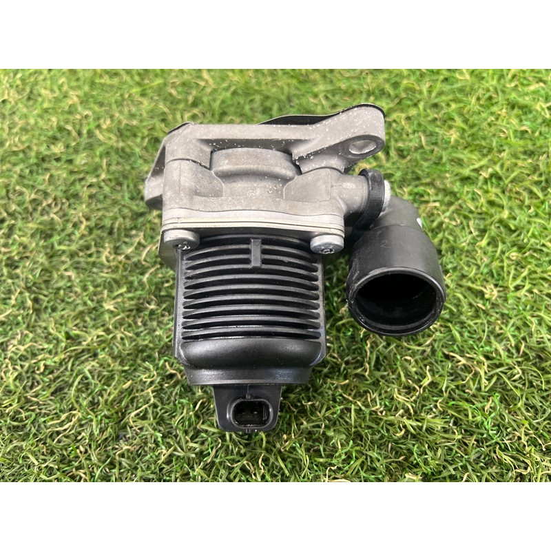 Клапан ЕГР (двигатель и элементы) AUDI A3 8V 2018 2.0 CZRA 06K131097K