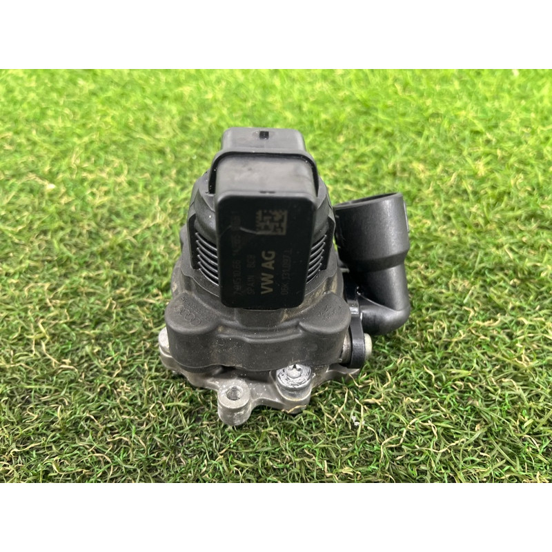 Клапан ЕГР (двигатель и элементы) AUDI A3 8V 2015 1.8 06K131097L