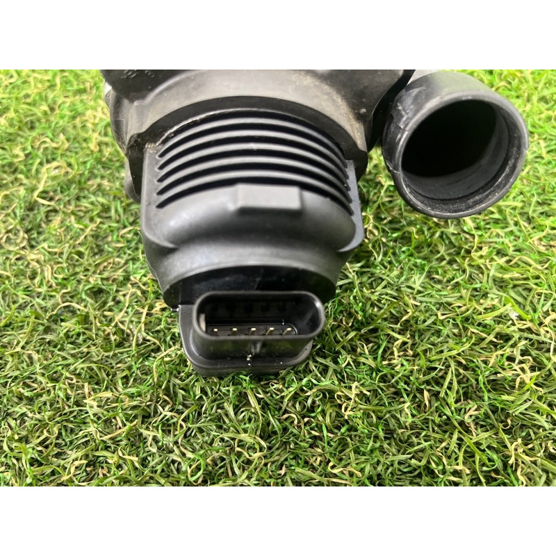 Клапан ЕГР (двигатель и элементы) AUDI A3 8V 2015 1.8 06K131097L