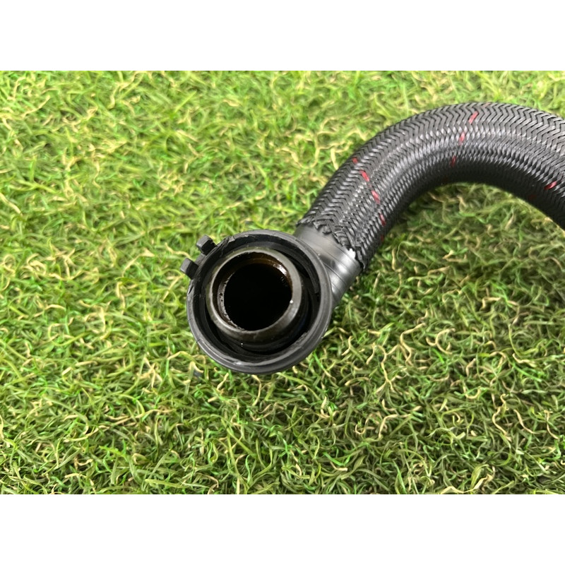 Трубка вентиляции картерных газов (двигатель и элементы) AUDI A3 8V 2015 1.8 06K103213B