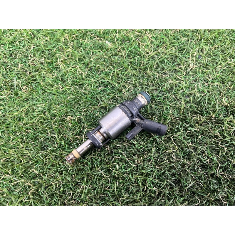 Форсунка топливная (топливная система) AUDI A3 8V 2015 1.8 06L906036J