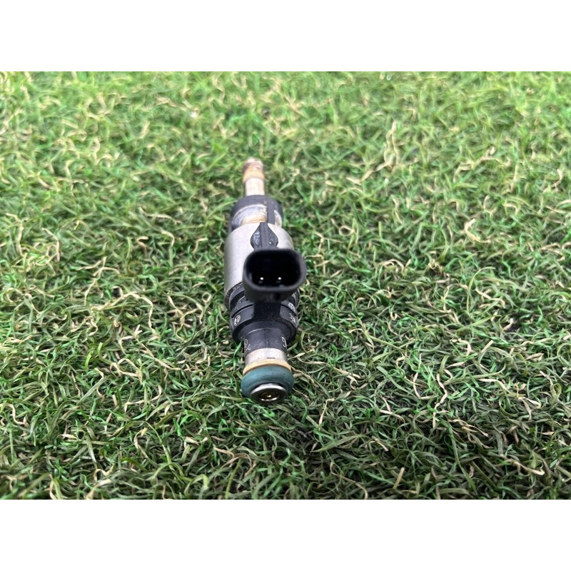 Форсунка топливная (топливная система) AUDI A3 8V 2015 1.8 06L906036J