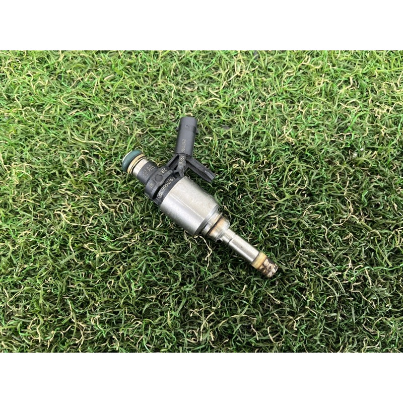 Форсунка топливная (топливная система) AUDI A3 8V 2015 1.8 06L906036J