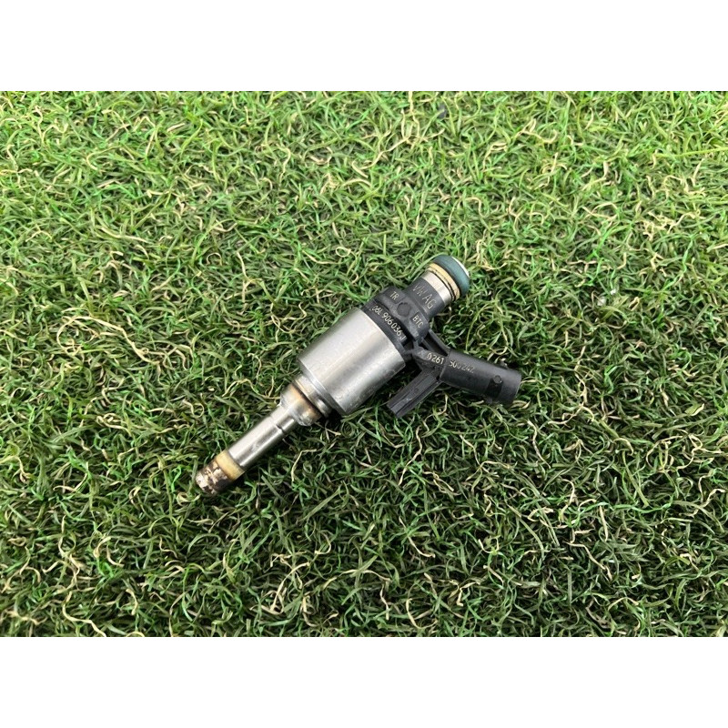 Форсунка топливная (топливная система) AUDI A3 8V 2015 1.8 06L906036J