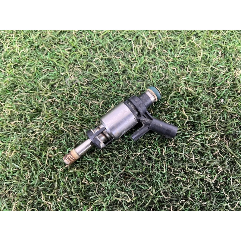 Форсунка топливная (топливная система) AUDI A3 8V 2018 2.0 CZRA 06G906036B