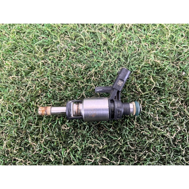 Форсунка топливная (топливная система) AUDI A3 8V 2018 2.0 CZRA 06G906036B