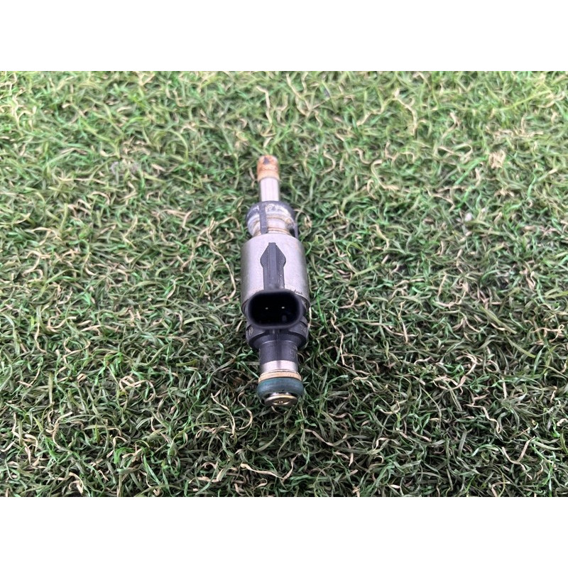 Форсунка топливная (топливная система) AUDI A3 8V 2018 2.0 CZRA 06G906036B