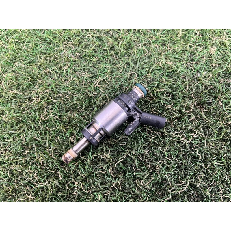 Форсунка топливная (топливная система) AUDI A3 8V 2018 2.0 CZRA 06G906036B