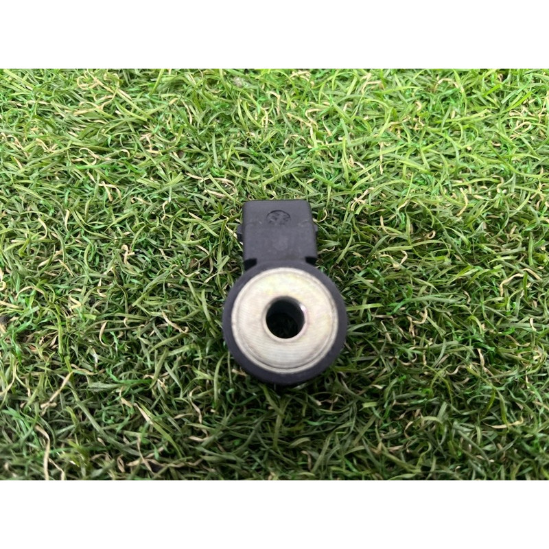 Датчик детонации (электрика двигателя) BMW 2-series F22 2015 2.0 13627598861