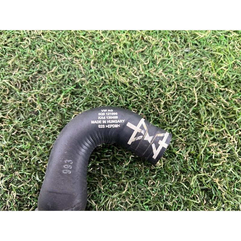 Патрубок (система охлаждения) AUDI A3 8V 2015 1.8 5Q0121096