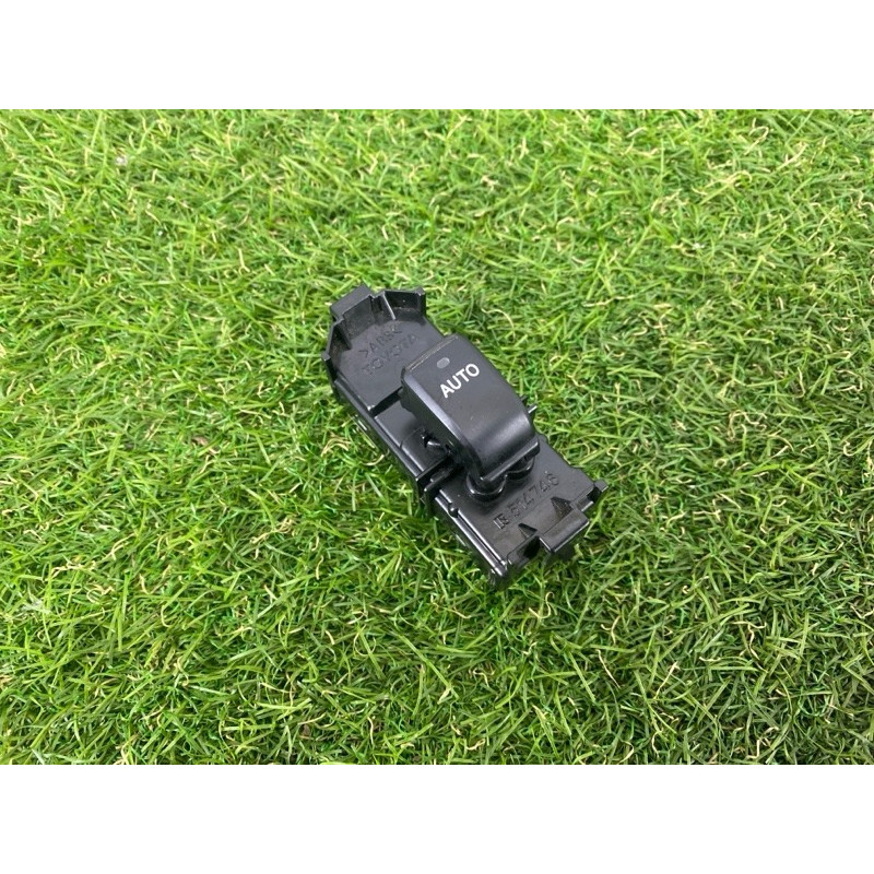 Кнопка стеклоподъемника (электрика / кнопки) Lexus RX XU30 2007 3.0 1MZ-FE 8403048070