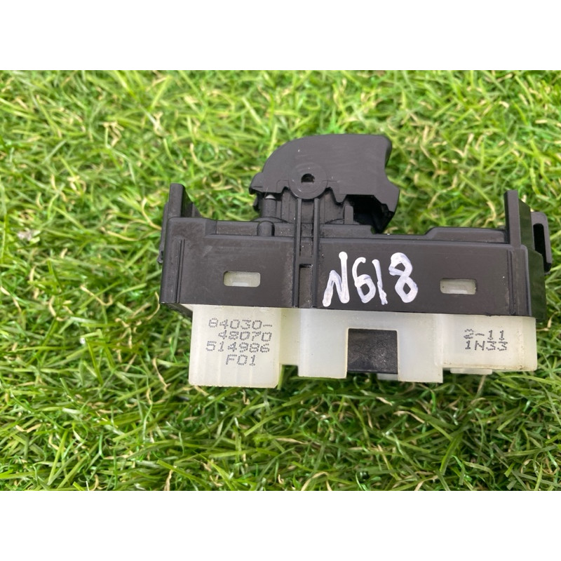 Кнопка стеклоподъемника (электрика / кнопки) Lexus RX XU30 2007 3.0 1MZ-FE 8403048070