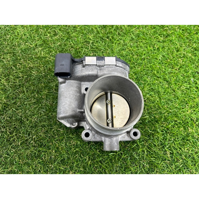 Дроссельная заслонка (электрика двигателя) AUDI A4 B9 2017 2.0 06K133062M