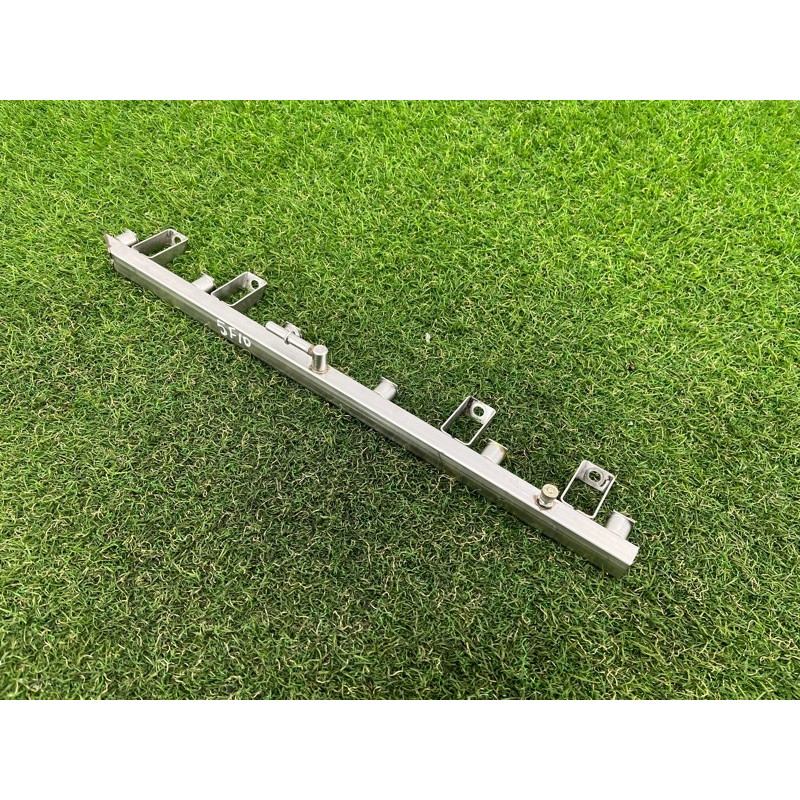 Топливная рампа (топливная система) BMW 5-series F10 2011 3.0 13537542541