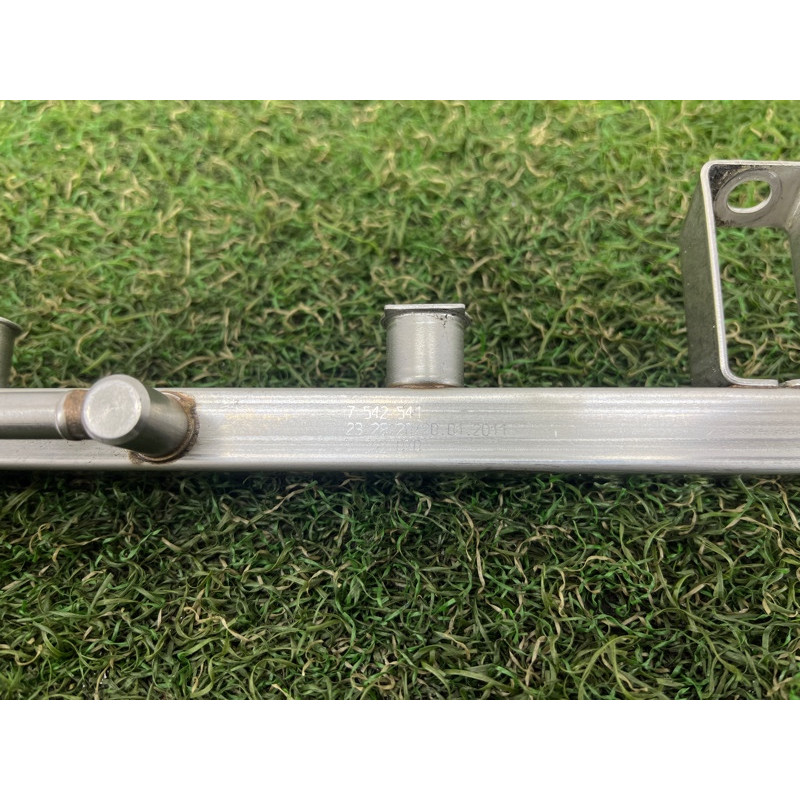 Топливная рампа (топливная система) BMW 5-series F10 2011 3.0 13537542541