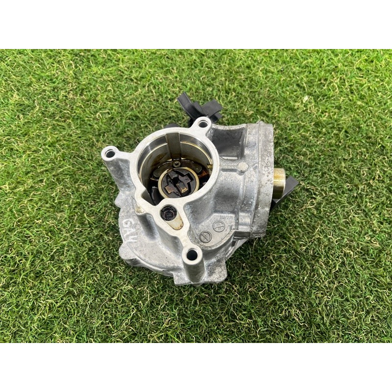 Вакуумный насос (тормозная система) AUDI A4 B9 2017 2.0 06K145100P