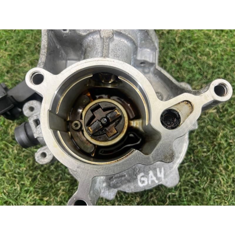 Вакуумный насос (тормозная система) AUDI A4 B9 2017 2.0 06K145100P