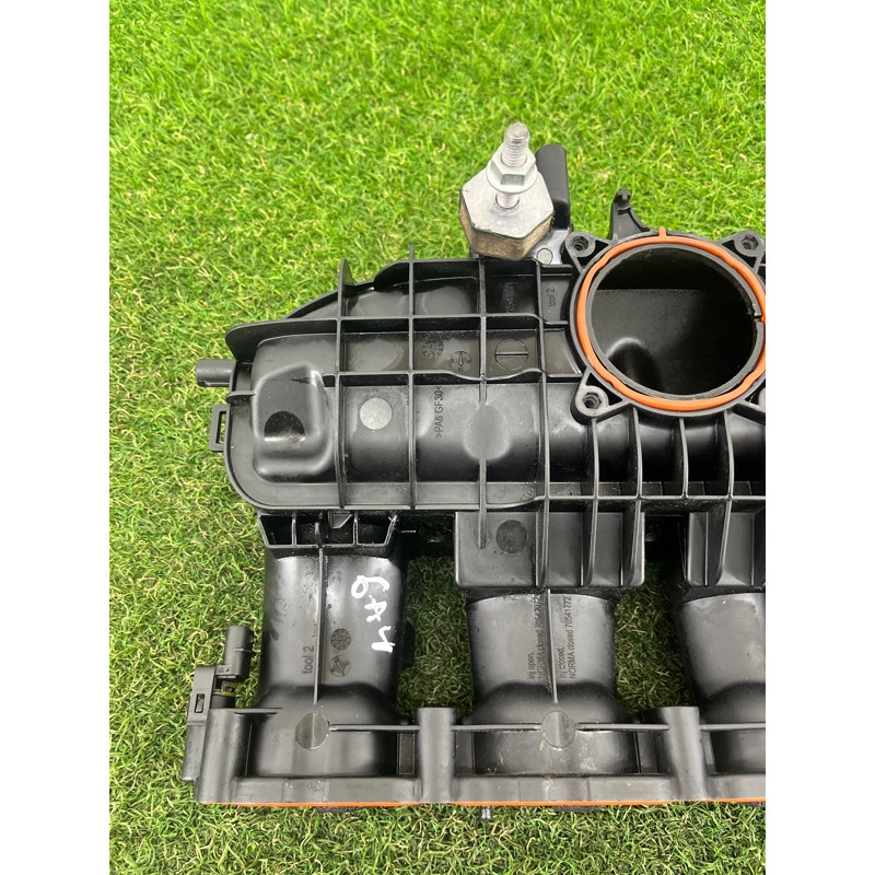 Коллектор впускной (впускная система) AUDI A4 B9 2017 2.0 06L133201T