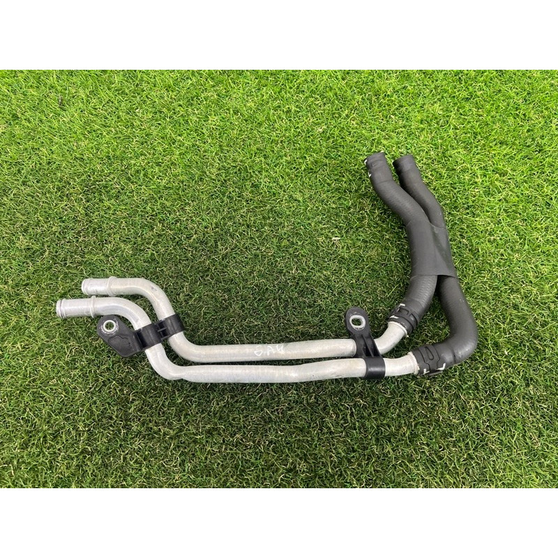 Трубка системы охлаждения (система охлаждения) AUDI A4 B9 2017 2.0 8W0121400B