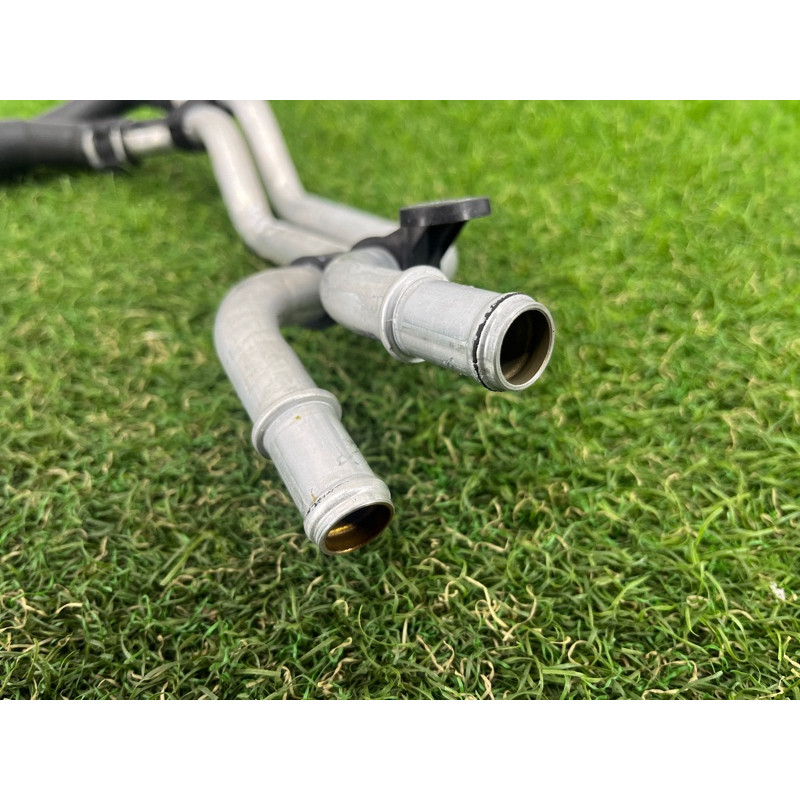 Трубка системы охлаждения (система охлаждения) AUDI A4 B9 2017 2.0 8W0121400B