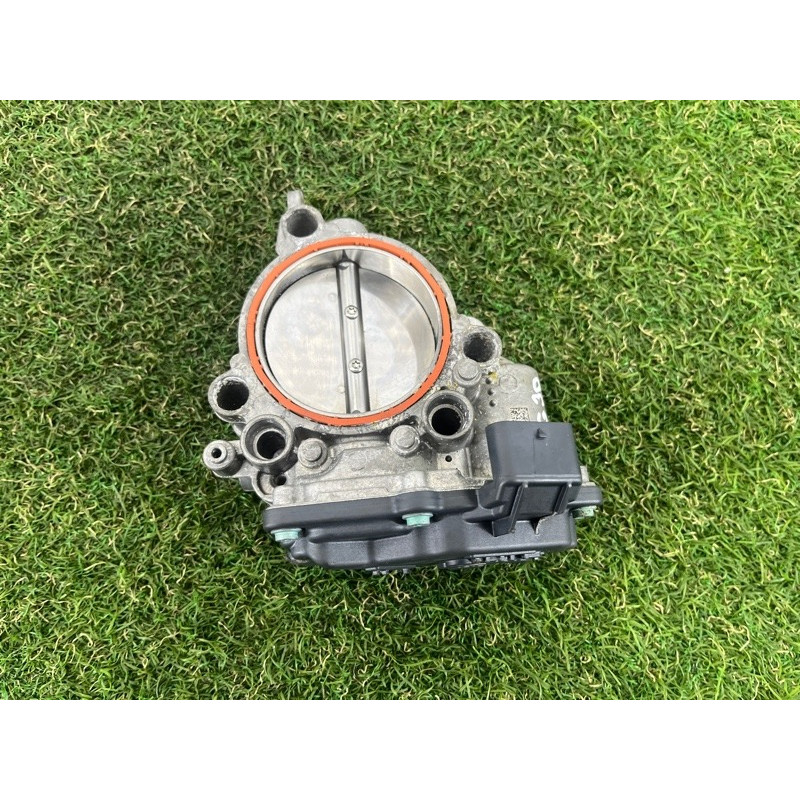 Дросельна заслонка (електрика двигуна) BMW 5-series G30 2017 2.0 B46B20 13548601651