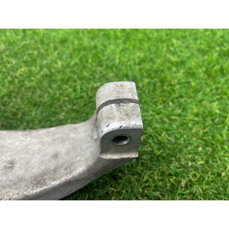 Поворотний кулак (підвіска) BMW 5-series G30 2017 2.0 B46B20 31206884382