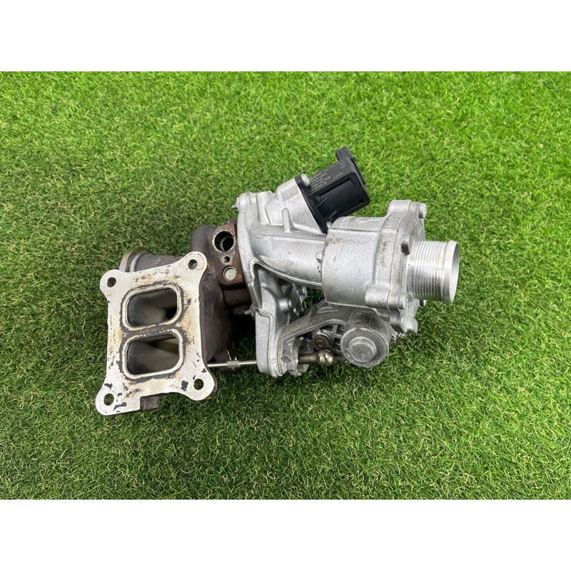 Турбина (выпускная система) AUDI A3 8V 2018 2.0 CZRA 06K145654J