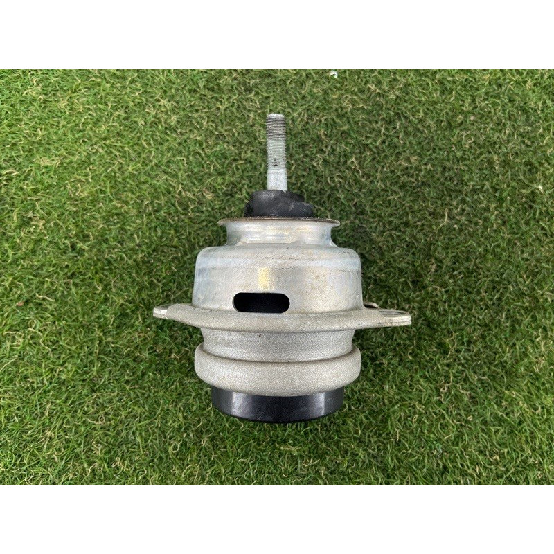 Подушка двигателя (двигатель и элементы) Volkswagen Touareg FL 2015 3.6 7P6199131