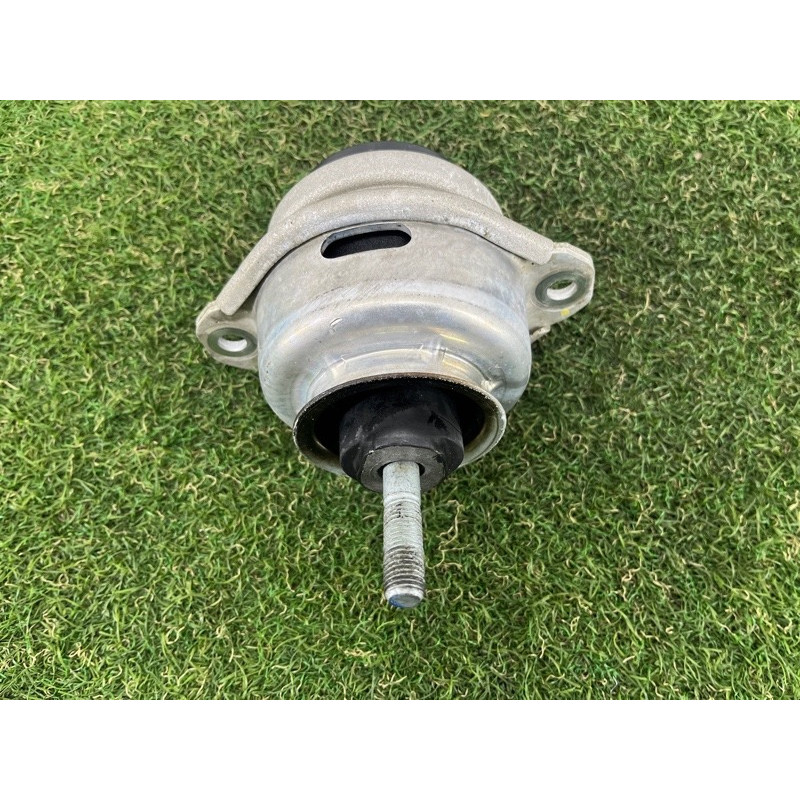 Подушка двигателя (двигатель и элементы) Volkswagen Touareg FL 2015 3.6 7P6199131