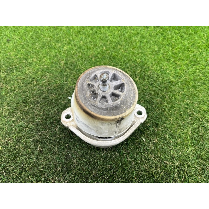 Подушка двигателя (двигатель и элементы) Volkswagen Touareg FL 2015 3.6 7P6199131