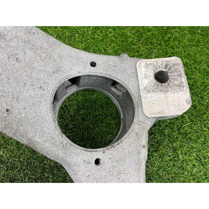 Кронштейн двигателя (кронштейны двигателя) Volkswagen Touareg FL 2015 3.6 7P0199207A