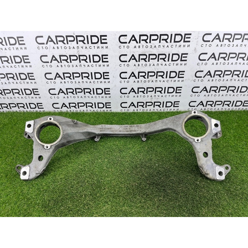 Кронштейн двигателя (кронштейны двигателя) Volkswagen Touareg FL 2015 3.6 7P0199207A