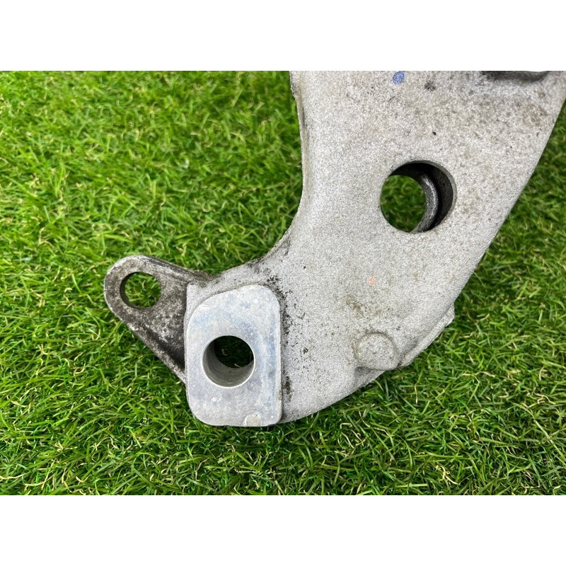 Кронштейн двигателя (кронштейны двигателя) Volkswagen Touareg FL 2015 3.6 7P0199207A