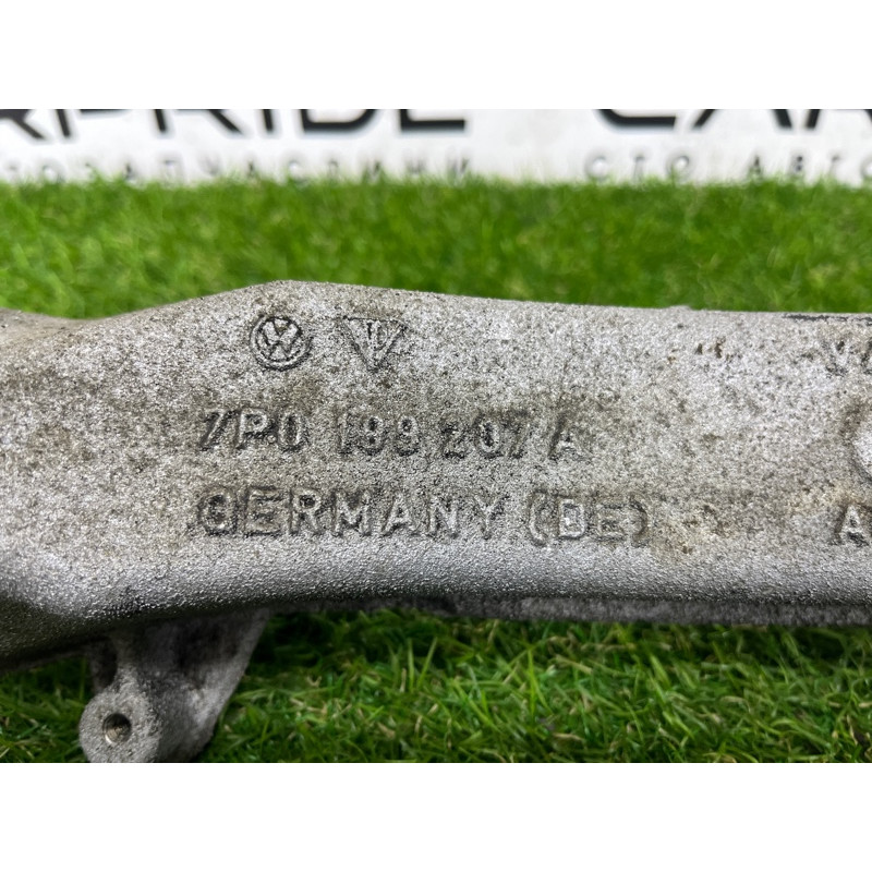 Кронштейн двигателя (кронштейны двигателя) Volkswagen Touareg FL 2015 3.6 7P0199207A