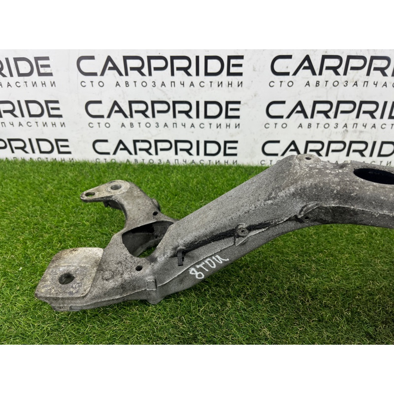 Кронштейн подушки двигателя (кронштейны двигателя) Volkswagen Touareg II NF 2013 3.0 7L8199207A