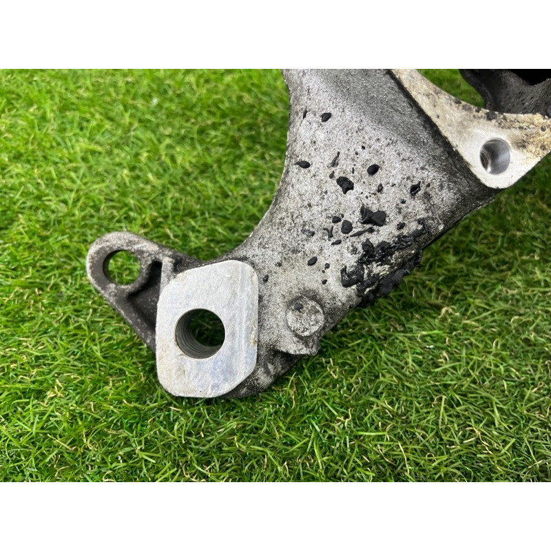 Кронштейн подушки двигателя (кронштейны двигателя) Volkswagen Touareg II NF 2013 3.0 7L8199207A