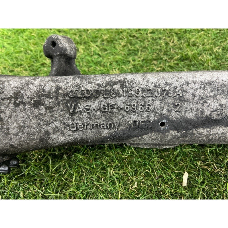 Кронштейн подушки двигателя (кронштейны двигателя) Volkswagen Touareg II NF 2013 3.0 7L8199207A