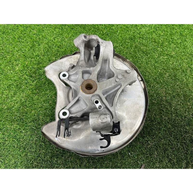 Цапфа подвески (подвеска) AUDI A4 B9 2017 2.0 8W0505431T