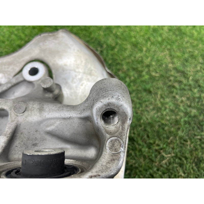 Цапфа подвески (подвеска) AUDI A4 B9 2017 2.0 8W0505431T